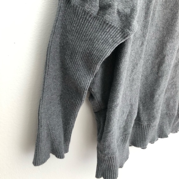 Forever 21 Dolman Sleeve Turtleneck - Picture 2 of 5